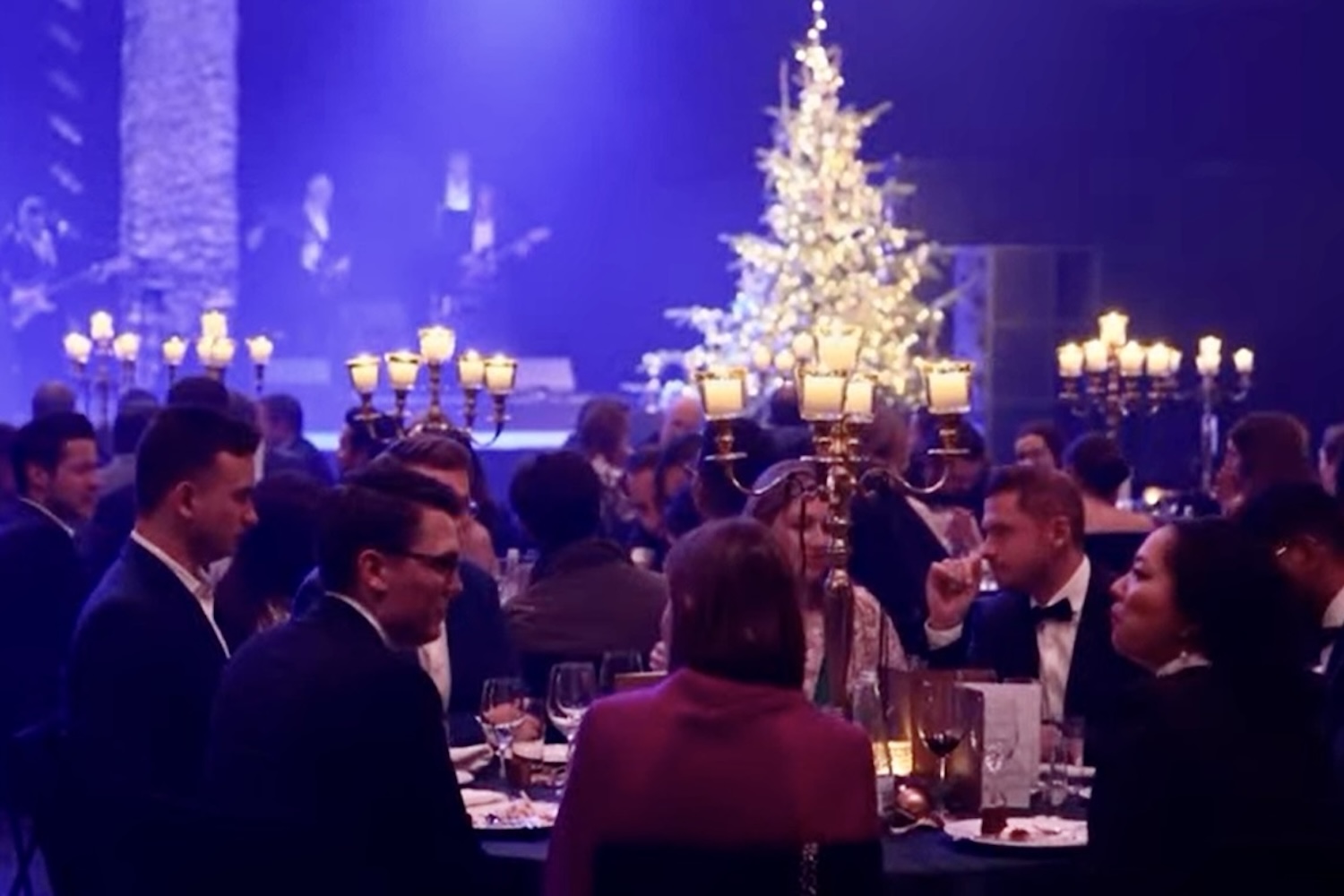Weihnachtsfeier - Projekt wurden von Markus Walder 
vormals bei Bright Entertainment AG, konzipiert und realisiert.